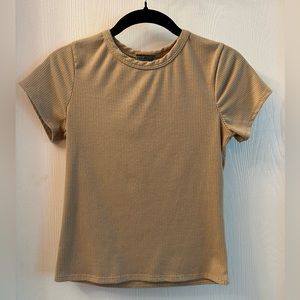 Ribbed camel t-shirt